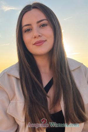 227508 - Laura Age: 26 - Colombia