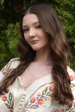 228185 - Sofia Age: 18 - Ukraine