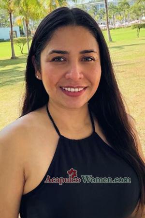 228301 - Melissa Age: 39 - Costa Rica