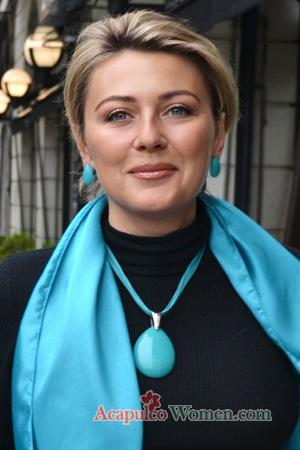 229073 - Yuliia Age: 50 - Argentina