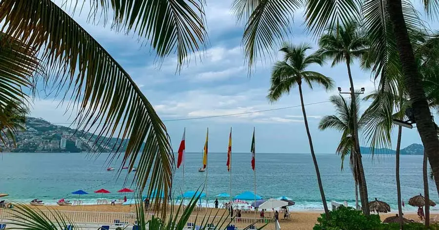 3 Must-Visit Beaches in Acapulco